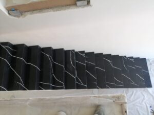 SILESTONE-NERO-MARQUINA-KUVARS